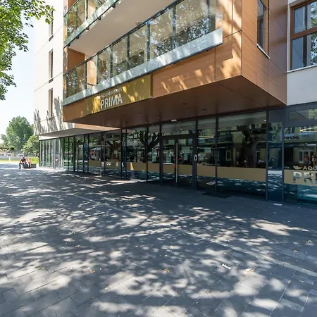 Aquamarina Prima 58 By Renters Apartment
